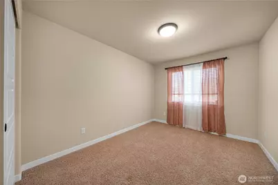 11410 Waller Road E, Tacoma, WA 98446 - Photo 17