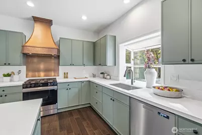 8145 5th Avenue SW, Seattle, WA 98106 - Photo 9