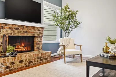 820 E Cady Rd #A304, Everett, WA 98203 - Photo 3