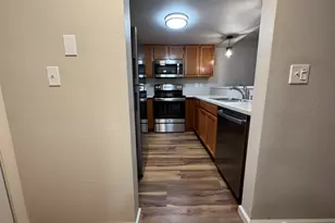 1455 E Harrison St, Seattle, WA 98112 - Photo 15