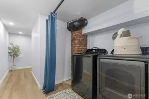 6058 6th Ave NE, Seattle, WA 98115 - Photo 23