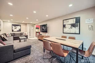 275 W Roy St, Seattle, WA 98119 - Photo 27