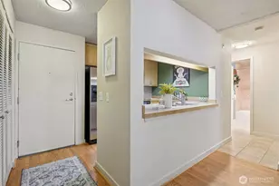 275 W Roy St, Seattle, WA 98119 - Photo 5