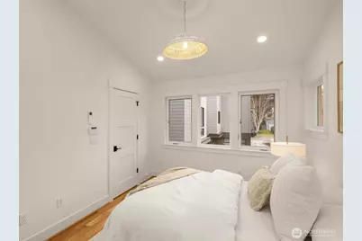 2846 35th Avenue W, Seattle, WA 98199 - Photo 15