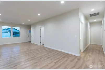 721 S Aster Street, Soap Lake, WA 98851 - Photo 7