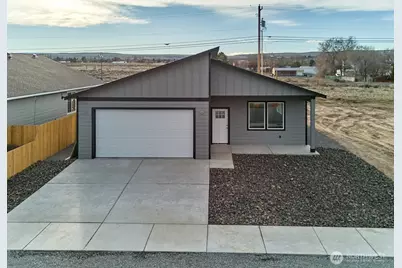 721 S Aster Street, Soap Lake, WA 98851 - Photo 1