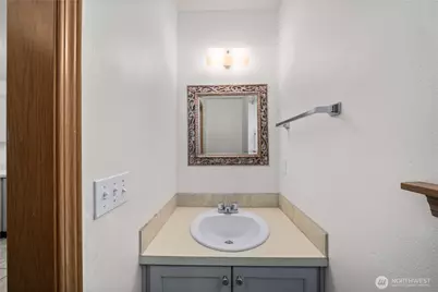 10806 Park Avenue S, Tacoma, WA 98444 - Photo 13