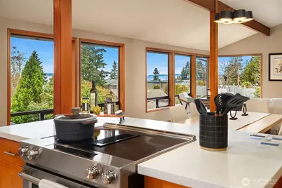 902 7th Avenue S, Edmonds, WA 98020 - Photo 13