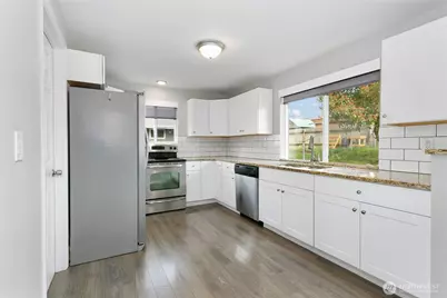 24532 35th Place S, Kent, WA 98032 - Photo 9