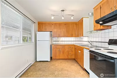 633 W Emerson Street, Seattle, WA 98119 - Photo 19