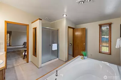 6805 246th Street E, Graham, WA 98338 - Photo 23