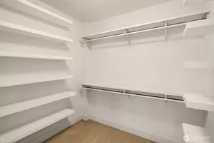 583 Battery St, Seattle, WA 98121 - Photo 17