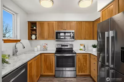 325 Winslow Way W #200, Bainbridge Island, WA 98110 - Photo 7