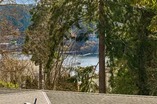 325 Winslow Way W, Bainbridge Island, WA 98110 - Photo 11