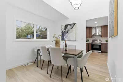 8828 NE 152nd Street, Kenmore, WA 98028 - Photo 9