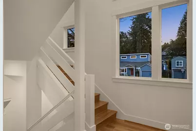 2844 35th Avenue W, Seattle, WA 98199 - Photo 5