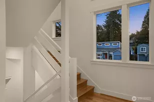 2844 35th Ave W, Seattle, WA 98199 - Photo 5
