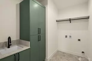 2844 35th Ave W, Seattle, WA 98199 - Photo 23