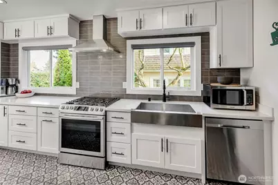 1919 11th Avenue E, Seattle, WA 98102 - Photo 13