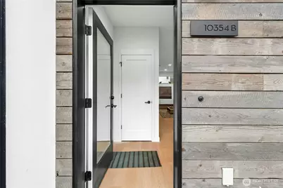 10354 Wallingford Avenue N #B, Seattle, WA 98133 - Photo 3