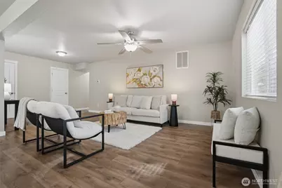 7225 E Last Refuge Way, Port Orchard, WA 98366 - Photo 11