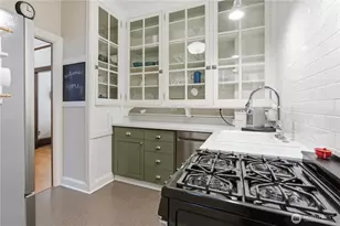 125 Warren Ave N, Seattle, WA 98109 - Photo 37