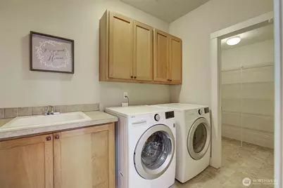 10705 176th Avenue E, Bonney Lake, WA 98391 - Photo 11