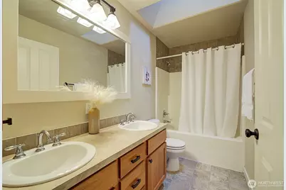 10705 176th Avenue E, Bonney Lake, WA 98391 - Photo 33