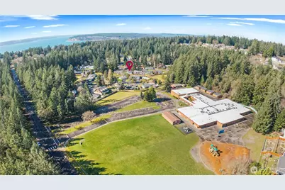 9216 Madrone Circle W, University Place, WA 98467 - Photo 7