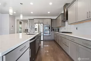 8803 NE 177th St, Bothell, WA 98011 - Photo 9