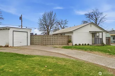 2707 W 6th Place, Kennewick, WA 99336 - Photo 1