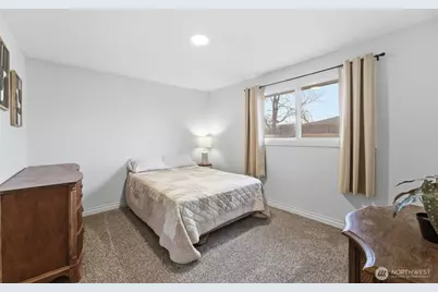 2707 W 6th Place, Kennewick, WA 99336 - Photo 17