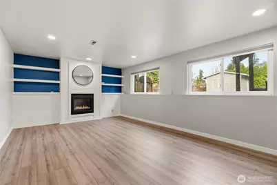 2401 185th Place SE, Bothell, WA 98012 - Photo 9