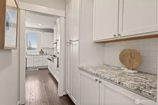 19420 109th Ct NE, Bothell, WA 98011 - Photo 9