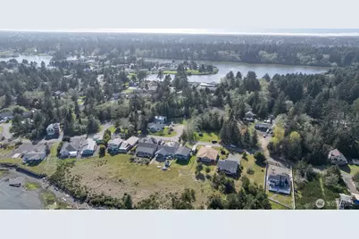 239 Mallus Court SE, Ocean Shores, WA 98569 - Photo 27