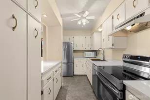 407 Oregon St, Wenatchee, WA 98801 - Photo 11