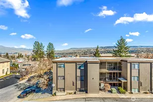 407 Oregon St, Wenatchee, WA 98801 - Photo 3