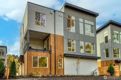 10626 E Riverside Dr, Bothell, WA 98011 - Photo 1