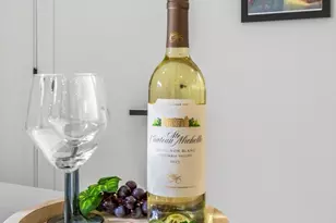 10626 E Riverside Dr, Bothell, WA 98011 - Photo 21