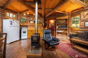 473 Wishkah Ln, Center Island, WA 98221 - Photo 5