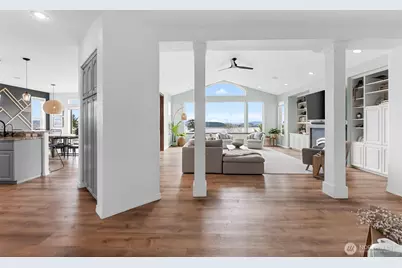 2411 SW Freund Street, Oak Harbor, WA 98277 - Photo 3