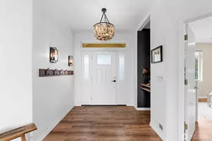 2411 SW Freund St, Oak Harbor, WA 98277 - Photo 9