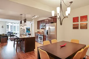 699 John St, Seattle, WA 98109 - Photo 3