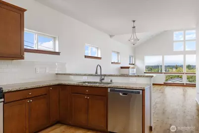 2119 20th Street, Anacortes, WA 98221 - Photo 15