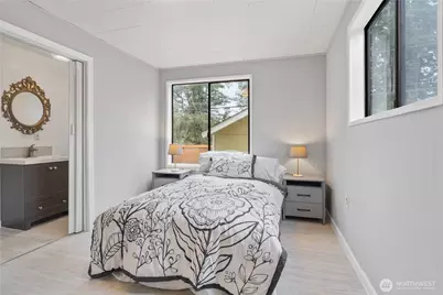 13324 30th Avenue NE, Seattle, WA 98125 - Photo 15