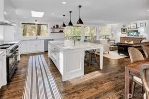 5205 W Mercer Pl, Mercer Island, WA 98040 - Photo 9