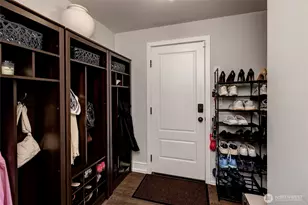 5205 W Mercer Pl, Mercer Island, WA 98040 - Photo 17