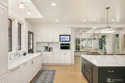 5721 65th Avenue NE, Seattle, WA 98105 - Photo 11