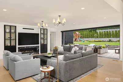 5721 65th Avenue NE, Seattle, WA 98105 - Photo 5