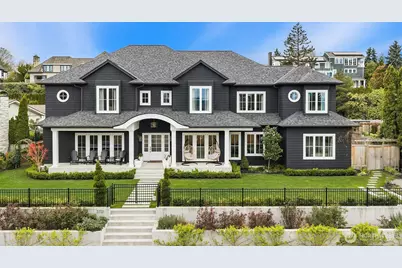 5721 65th Avenue NE, Seattle, WA 98105 - Photo 1